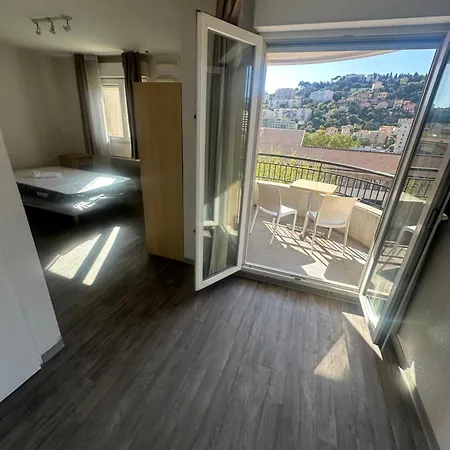 Apartment Gsa Vauban Nice